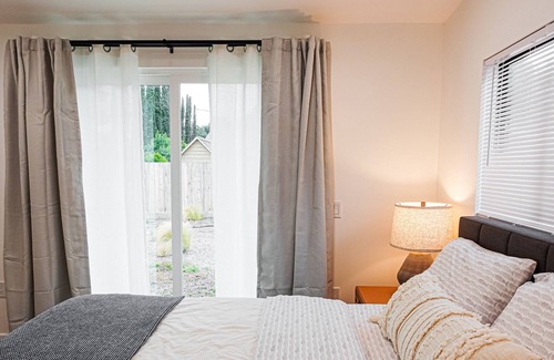 Mira Monte House | Modern home away from home