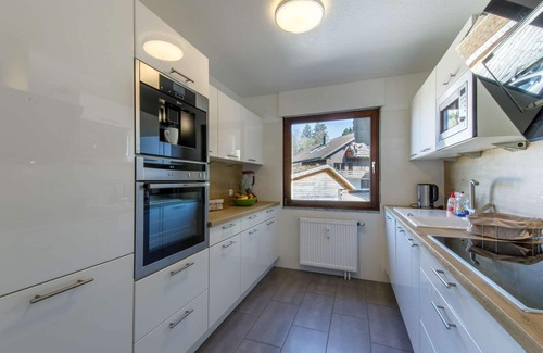 Feldberg House | Modern home - BBQ, Sauna, Whirlpool, fireplace, Wifi, BBQ, fenced, playground, ski run