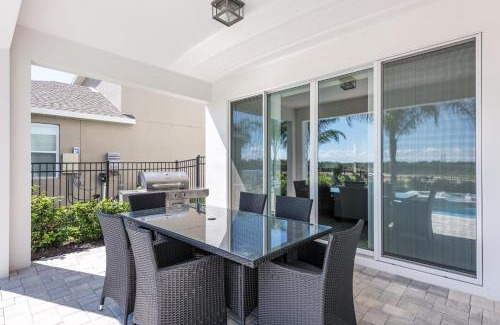 West Kissimmee House | Modern Home Near Disney With Private Pool, Media Room And Waterpark & Resort Access At Encore Resorts Reunion - 7576Mr