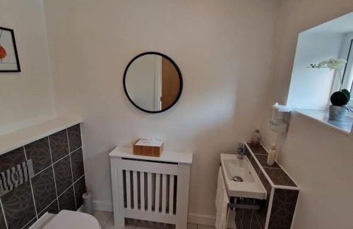 Manchester Apartment | Modern Home Near Etihad, Coop Live