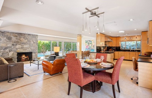 Vista Las Palmas House | Modern Home with Private Pool and Hot Tub!