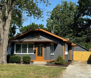 Indianapolis House | Modern Indy Getaway Near Butler, Fairgrounds & Broad Ripple Hot Tub