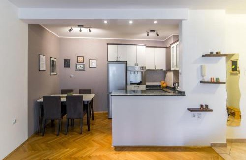 Grbavica Apartment | Modern Living Apts - Botanica - PRIVATE PARKING