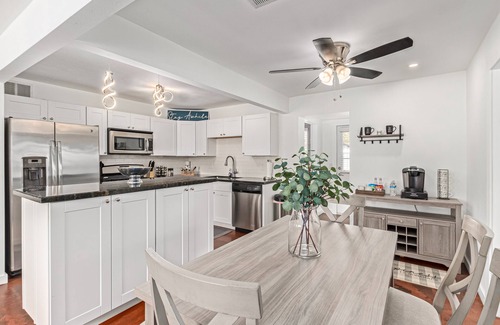 Camelback East House | MODERN LIVING! CAMELBACK EAST-BILTMORE HOME