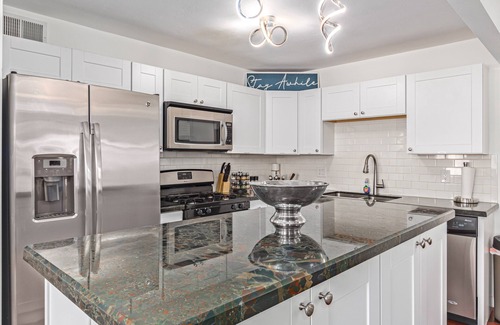Camelback East House | MODERN LIVING! CAMELBACK EAST-BILTMORE HOME