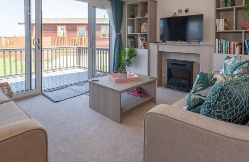 Mullacott Ski Chalet | Modern Lodge nr Ilfracombe & Beaches