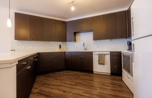 Ballpark Apartment | Modern LoDo Living - Denver