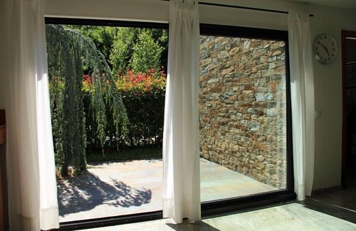 Crendes House | Modern loft country house with pool, a few km from Coruna and the beach