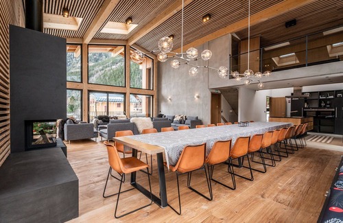 Chamonix City Centre Ski Chalet | Modern Luxury Mountain Retreat