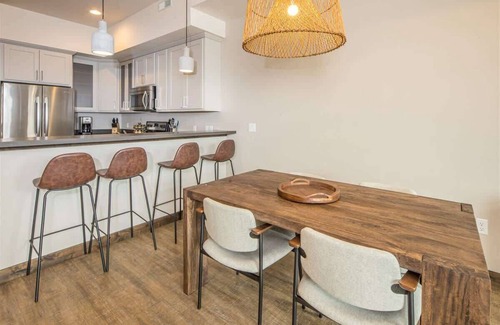 Big Sky Apartment | Modern Luxury 1 Bedroom Condo Big Sky Town Center
