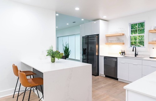Tallahassee House | Modern Luxury in Historic Neighborhood