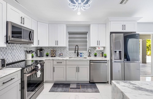 Diplomat House | Modern Luxury Retreat with Pool, Tesla Charger & Smart Features - 4BR