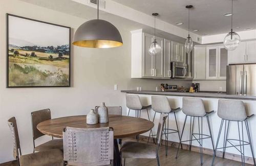 Big Sky Apartment | Modern Luxury Two Bedroom Condo