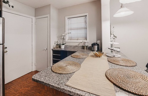 Garden Hills Condo | Modern, monthly-rental condo in heart of Buckhead with pool & BBQ area