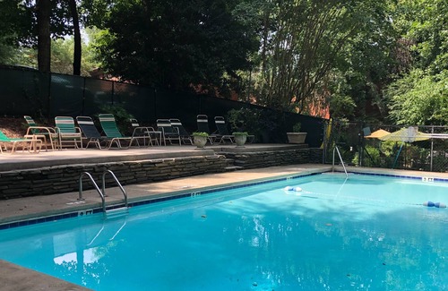 Garden Hills Condo | Modern, monthly-rental condo in heart of Buckhead with pool & BBQ area