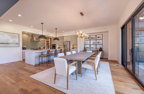 Truckee House | MODERN Mountain Lodge Luxury @ Schaffer's Mill - STUNNING, NEW 4-bedroom