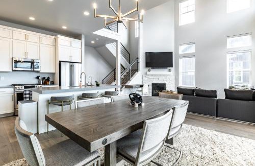 Deer Mountain House | Modern Mountain Retreat Sleeps 10 Park City
