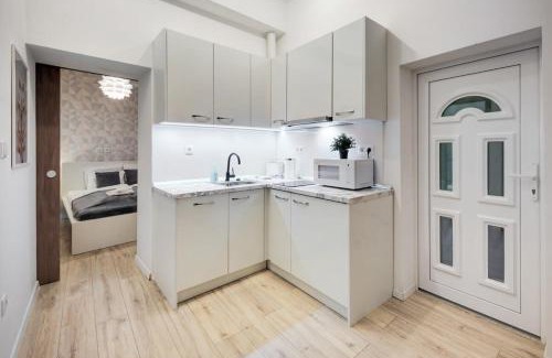 Csarnok negyed Apartment | Modern New & Central