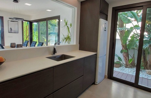 El Roc de Sant Gaieta House | MODERN NEW HOUSE WITH PRIVATE POOL AND BBQ NEXT TO THE BEACH