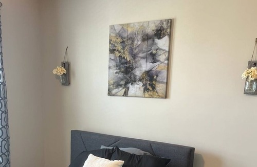 Hidden Valley Condo | Modern newly built Condo 5 min from UNCC
