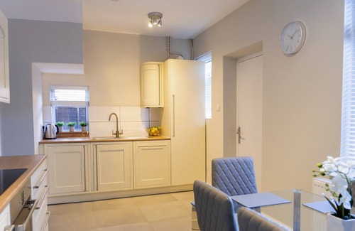 Chapeltown House | Modern Newly Refurbished 3 Bedroom House