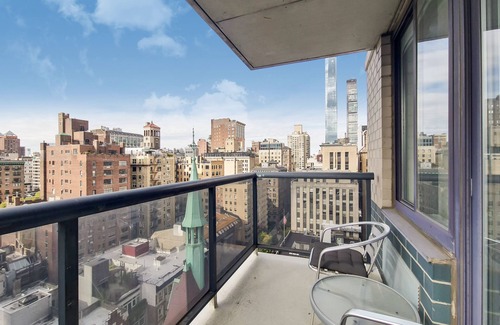 Flatiron District Apartment | Modern One Bed In Gramercy Park High-Rise