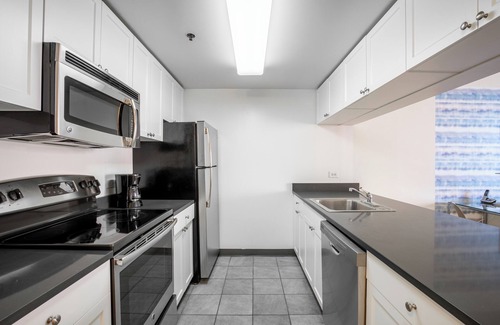 Hoboken Apartment | Modern One Bedroom in Hoboken - 20 Mins to NYC