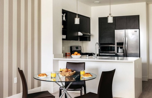 Morse Park Apartment | Modern One Bedroom in Silicon Valley