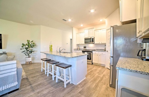 Port St. Joe House | Modern Port St Joe Getaway - Steps to Beach!