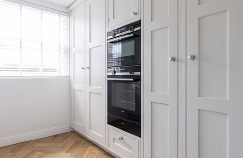 South Kensington House | Modern, Pristine 4bed 3bath, South Kensington