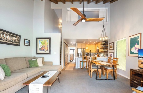 Kihei Condo | Modern Renovated Maui Kamaole Condo Near Main Pool, Beach Across Street