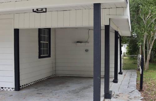 St. Petersburg - Clearwater Apartment | Modern Retreat, Near Beach, DT St. Pete & TPA