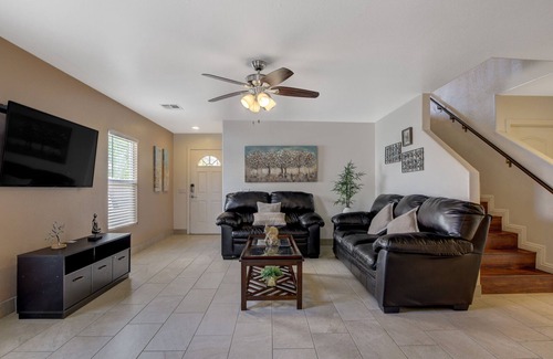 Rhodes Ranch Other | Modern-Roomy-Cozy Private Home GreatlyLandscaped