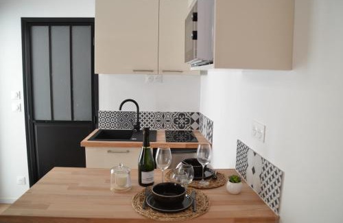 Deauville City Centre Apartment | Modern seafront studio