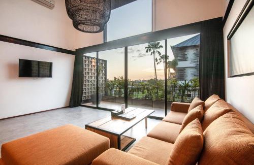 Munggu Hotel | Modern Spacious Loft 200m From The Beach Canggu