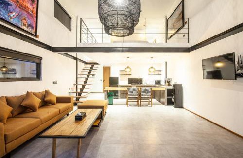 Munggu Hotel | Modern Spacious Loft 200m From The Beach Canggu
