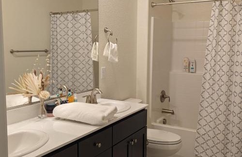 Sparks House | Modern, Spacious & Relaxing Home in Sparks, NV