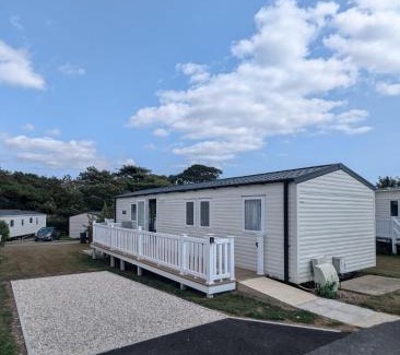 Holworth House | Modern Spacious Willerby Malton Caravan at Durdle Door Holiday Park, Close to Iconic Durdle Door & Lulworth Cove