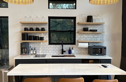 Cedar Creek Cabin | Modern stay on a relaxing ranch with friendly animals to pet and feed.