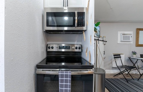 St. Petersburg - Clearwater Apartment | Modern Studio Apartment at The Urban Standard #8
