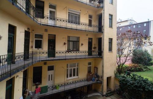 Ferencvaros Apartment | Modern studio apartment at convenient location