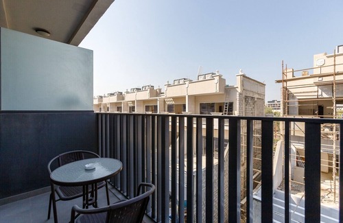 Jumeirah Village Circle Apartment | Modern Studio Apartment in Belgravia 2, JVC