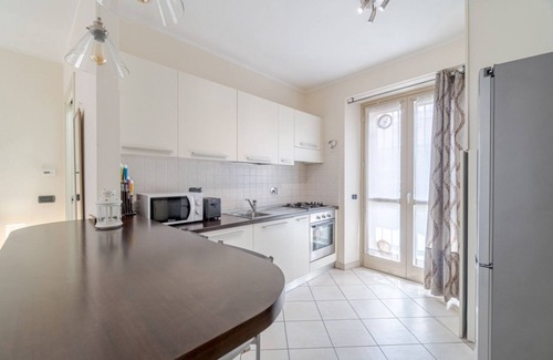 San Donato Apartment | Modern studio apartment perfect for 3 people and equipped with every comfort is located a few meters from Piazza Statuto, from where the famous Via Garibaldi starts, a pedestrian street in the center of Turin. In 10 minutes on foot you can also reach the