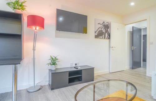 Sheffield Apartment | Modern Studio Apartments Sheffield City Centre - Netflix, WiFi, Digital TV