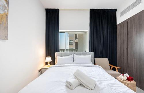 Dubai Apartment | Modern Studio Close To Dubai Silicon Oasis