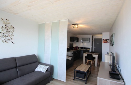 Chamrousse Apartment | Modern Studio for 4 with Balcony near Ski Slopes in Chamrousse