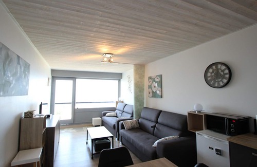 Chamrousse Apartment | Modern Studio for 4 with Balcony near Ski Slopes in Chamrousse