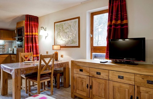 Brides-les-Bains Apartment | Modern studio for 4 with balcony and WiFi in Brides-les-Bains