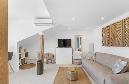Cannes City Centre Apartment | Modern Studio hypercentre 2 minute of palais
