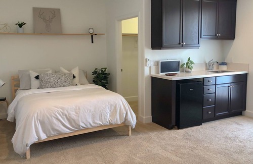 Buellton Apartment | Modern studio in Central Coast Wine Country — perfect snowbird retreat